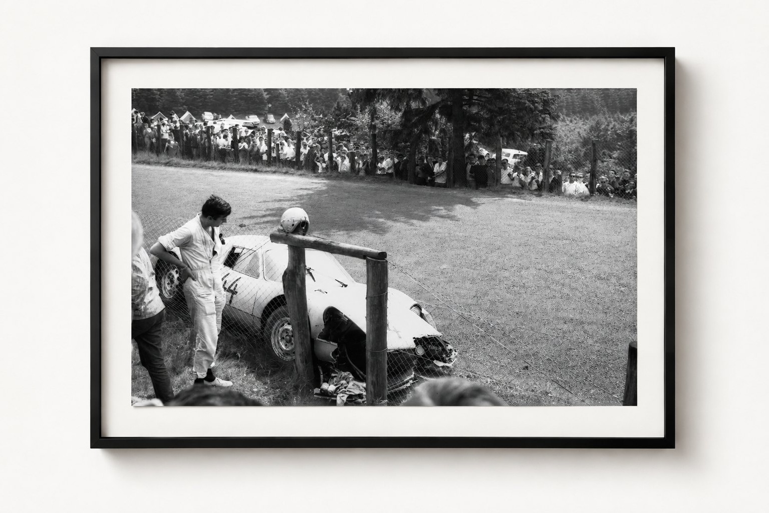 Porsche 904 Carrera GTS, Nürburgring 1965 — Nürburgring-Nordschleife 1965, auf Acryl im Schattenfugenrahmen, Format 4:3